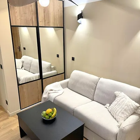 Californien A Deux Pas De La * ニース