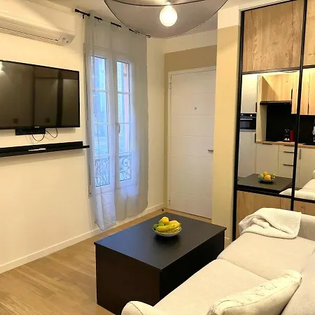 Californien A Deux Pas De La Apartment